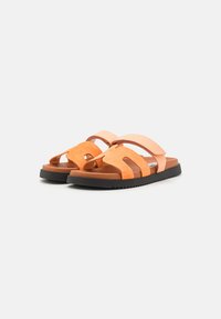 Steve Madden MISSILE - Sandaler - orange/multi-coloured
