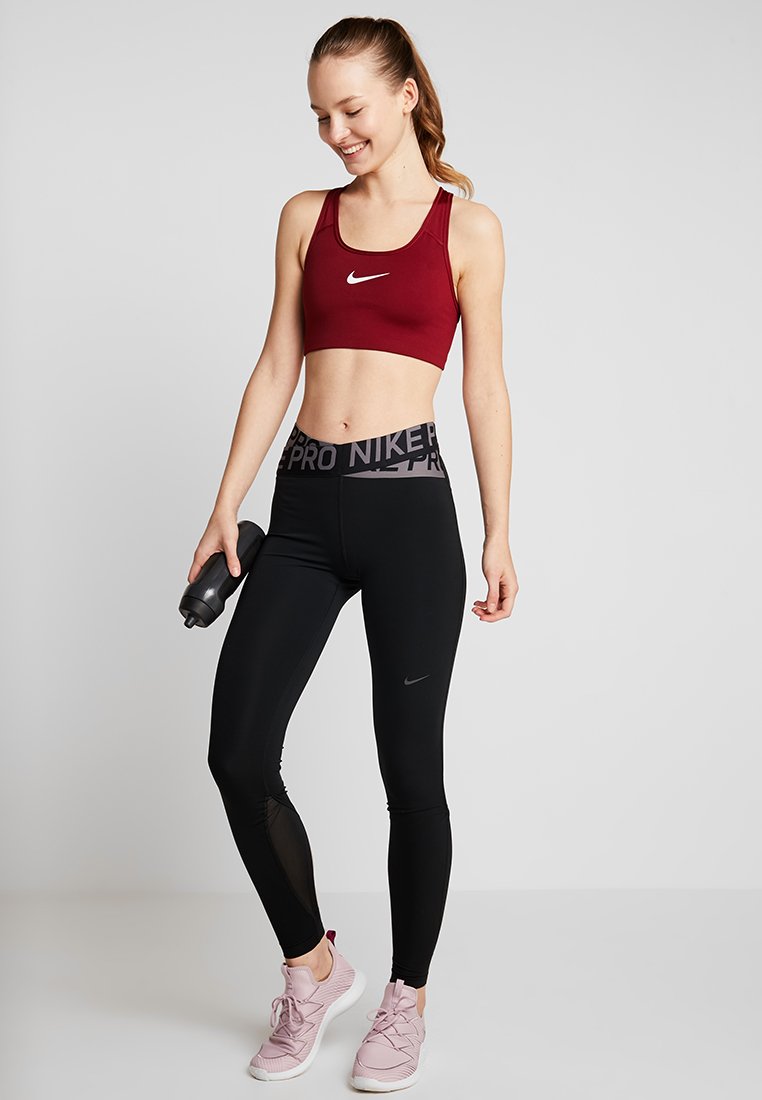 nike performance intertwist