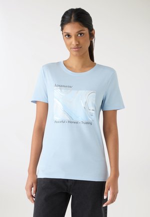 - T-shirt z nadrukiem