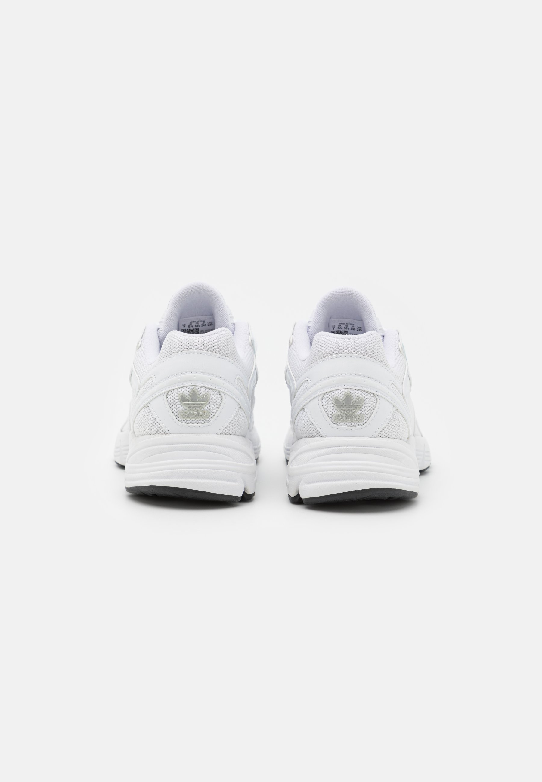 adidas Originals ASTIR - Sneakers low - footwear white/alb