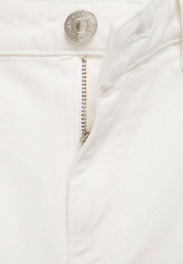 CARGOW - Denim shorts - cremeweiß4