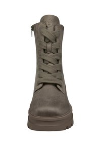 Graue Knöchelstiefel mit einer strukturierten Wildlederoberfläche, runder Zehenpartie, Schnürung vorne und einem seitlichen Reißverschluss für einfaches An- und Ausziehen. Dicke, stabile Sohle.