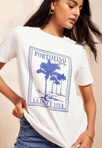 Friends Like These ROUND NECK LOGO-REGULAR FIT - Marškinėliai su spaudiniu - palm blue