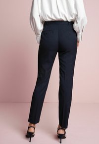 Next SLIM TAILORED TROUSERS - Vászonnadrágok - blue
