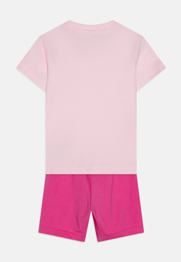 ESSENTIALS UNISEX SET  - Tracksuit3