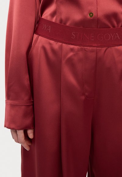 Stine Goya Pantaloni - raspberry