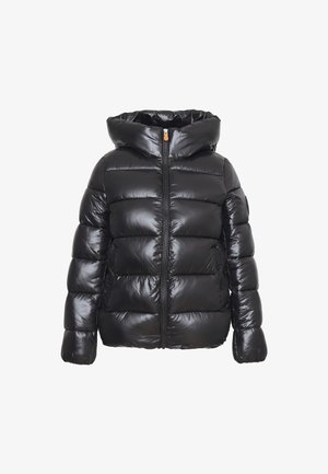 Giacca a vento nera con finitura lucida, cappuccio, chiusura con zip e texture trapuntata. Presenta polsini elasticizzati e una silhouette leggermente cropped.