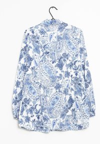Camicia a maniche lunghe in bianco e blu con motivo paisley, realizzata in un tessuto morbido con una finitura liscia e un design del colletto classico.
