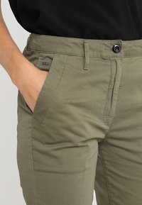 G-STAR Chino kalhoty - olive