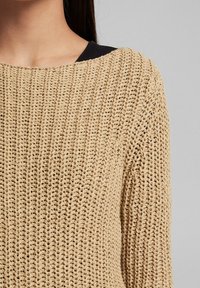 Esprit Sweter