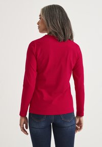 Cellbes of Sweden WITH LONG SLEEVE - Langarmshirt - red