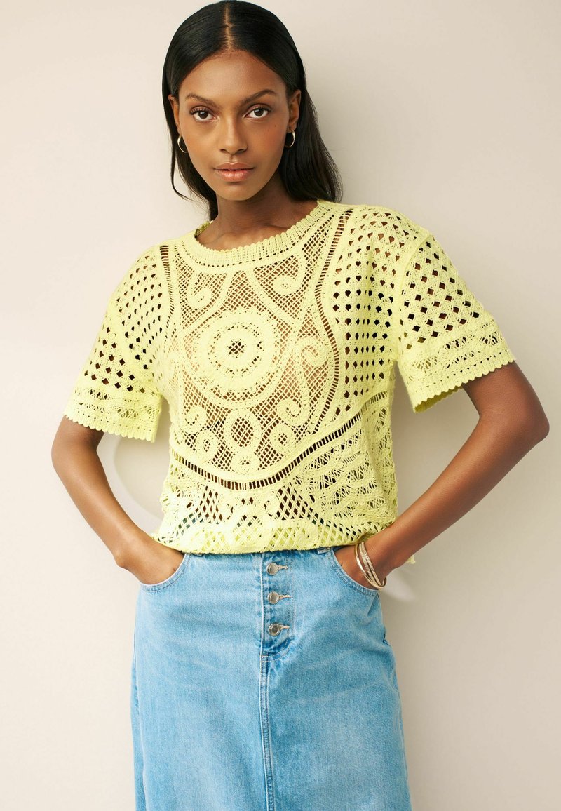 Next SHORT SLEEVE CREW NECK REGULAR FIT - Triko s potiskem - yellow