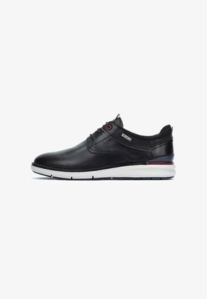 Pikolinos MANACOR - Zapatos con cordones - black