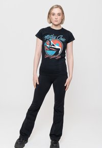 Paradiso Clothing MOTLEY CRUE HEELS SKINNY UNISEX - Print T-shirt - black