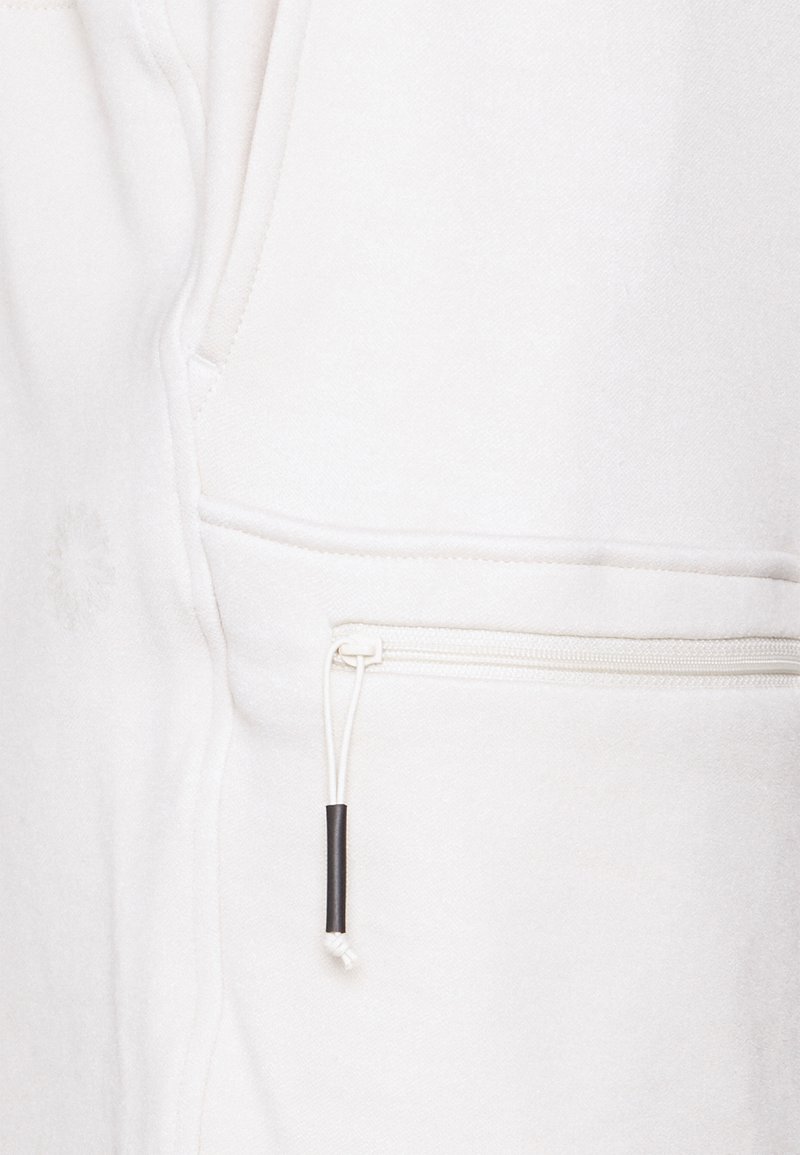 Damen Kleider | Rains TRACK Shorts fossil/offwhite - WE55959 Damen Kleider | Rains TRACK Shorts fossil/offwhite - WE55959
