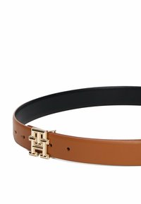 Tommy Hilfiger REVERSIBLE  - Cintura - cognac black