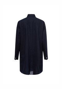 Navyblaue Langarmbluse aus leichtem Stoff. Sie hat einen klassischen Kragen, Knopfmanschetten und ein locker sitzendes, verlängertes Design.