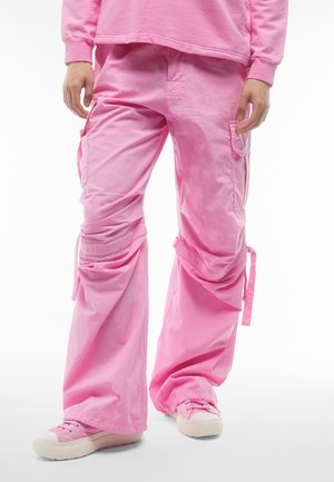 MELANIE CARGO - Housut - fuchsia pink