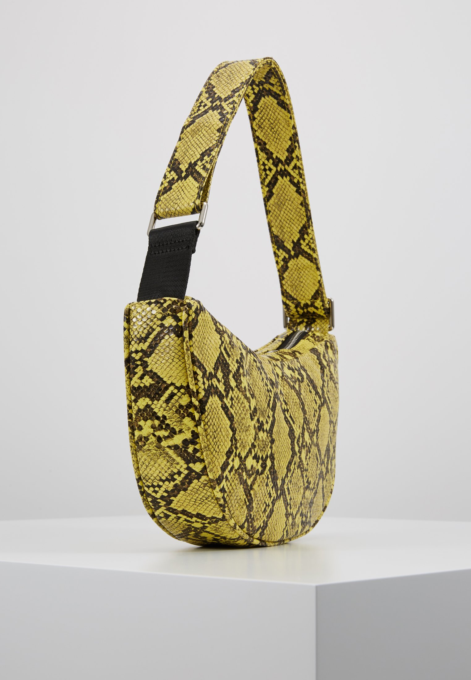 Becksöndergaard SNAKE MOON BAG Håndveske yellow Zalando.no Becksöndergaard SNAKE MOON BAG Håndveske yellow Zalando.no