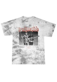 Paradiso Clothing TWENTY ONE PILOTS TORCH BEARERS DIP DYE WASH - Print T-shirt - grey