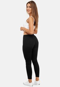 Elara HIGHWAIST  - Jeans Skinny Fit - schwarz