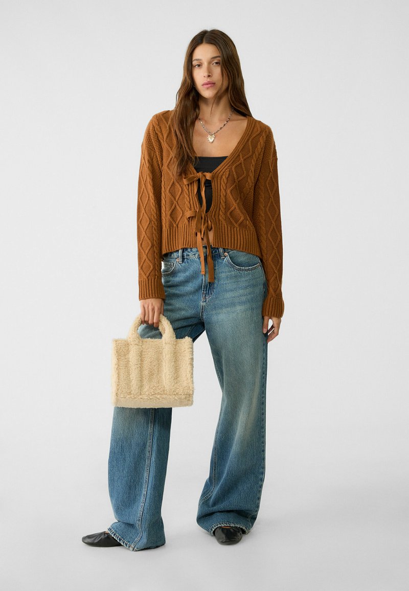 Stradivarius Käsilaukku - beige