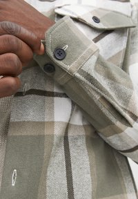 Jack & Jones PREMIUM JPRROY - Camisa - beetle