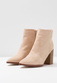 RAID Ankle Boot - nude