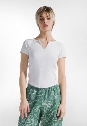 Basic T-shirt - white