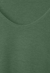 Street One MIT V-AUSSCHNITT - T-Shirt basic - grün