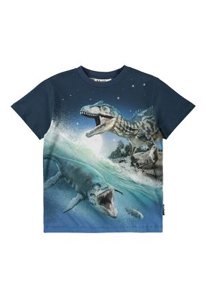 Niebieska bawełniana koszulka z grafiką przedstawiającą dinozaura i wodne stworzenie na kolorowym, wodnistym tle z detalicznie odwzorowanymi teksturami.