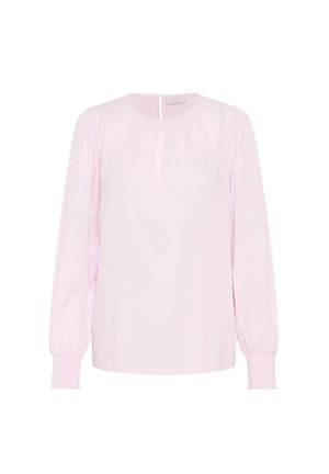 Blusa rosa claro con mangas largas y abullonadas, que presenta un escote redondo y un patrón de puntos texturizados. Puños elásticos y cierre de botón en la parte posterior.