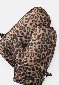Isolerade vantar med mönster i brun och svart leopardprint, med en texturerad yta och justerbart band för en säker passform.