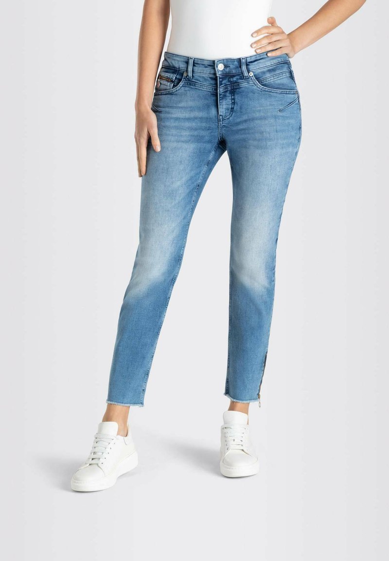 MAC Jeans 5POCKET , RICH SLIM CHIC Slim fit jeans authentic bleach