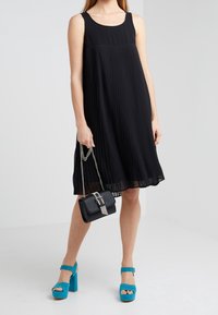 Steffen Schraut Vardagsklänning - black