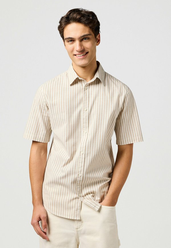 SHORT SLEEVE - REGULAR FIT - Hemd - beige