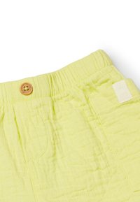 United Colors of Benetton Shorts - yellow