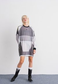 adidas Originals MESH TEE - Kasdienė suknelė - grey