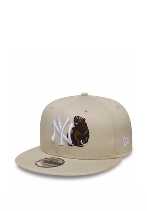 New Era 9FIFTY    OUTDOOR BEAR NEW YORK YANKEES - Cappellino - beige