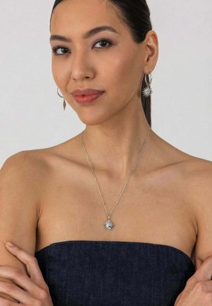 PURELEI, PURELEI HALSKETTEN-SET INNER SUN - Ohrringe - silver-coloured