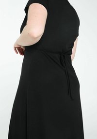 Promiss Denní šaty - black