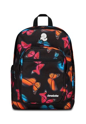 Sac à dos noir avec motifs de papillons orange vif, rose et bleu, poche zippée avant et logo Invicta.