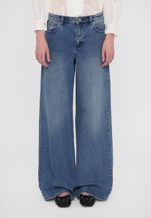 WIDE LEG  - Relaxed fit jeans - union wash