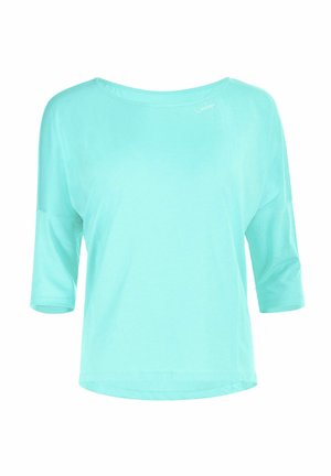 Licht aqua blauwe, losvallende t-shirt met een wijd decollete en driekwart mouwen. Gemaakt van gladde, zachte stof met minimale details.