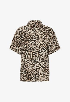 Kreklu ar īsām piedurknēm un pogām, kuram ir leoparda raksts ar beige, brūnām un melnām krāsām uz gaiša fona.