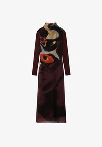 Selectat, material finishes