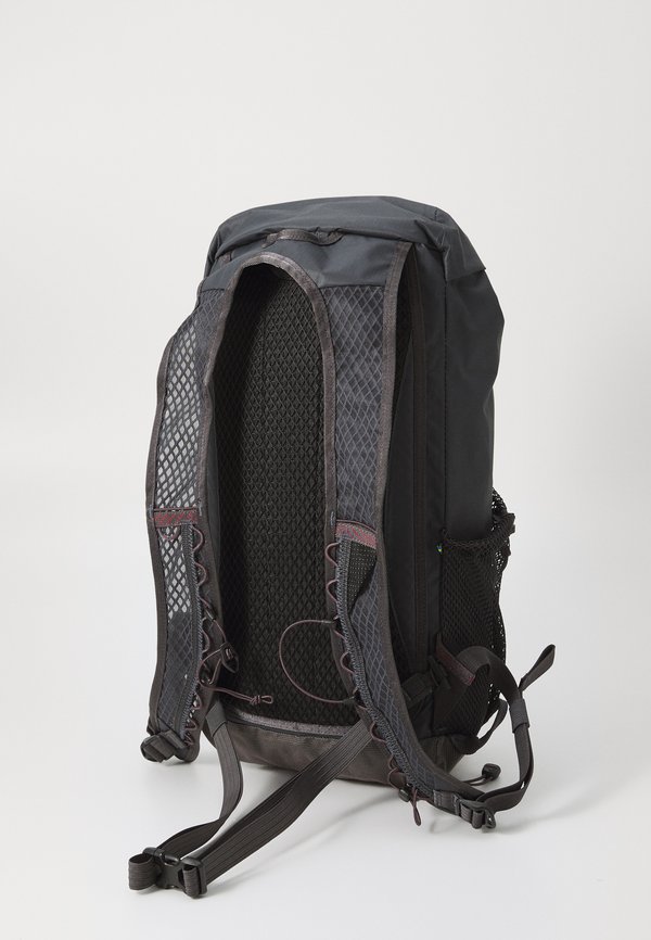 FJÖRM BACKPACK 18L UNISEX - Rucksack - raven4