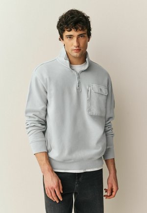REGULAR FIT - GARMENT WASHED UTILITY QUARTER ZIP  - Felpa con zip - grey