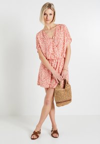 Grain de Malice SHORT IMPRIMÉE - Mono - rouge