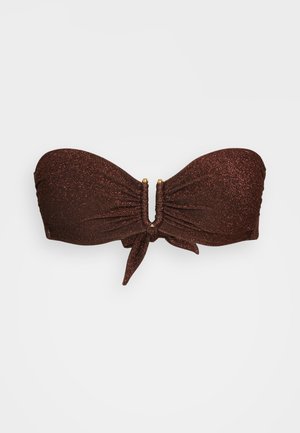 Top de bikini tip bandeau din material cu sclipici de culoare maro închis, având detalii pliate, două accente aurii la centru și o fundă legată la spate.